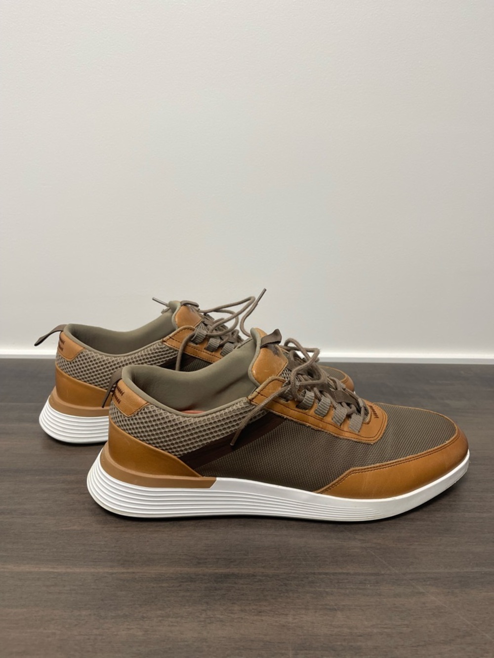 Wolf & Shepherd Men’s Sneakers Size 10 Brown Leather & Mesh Casual Shoes